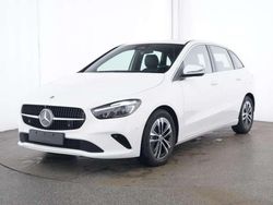 Bianco Nuova 2025 Mercedes B200 Monovolume | 28.900 €