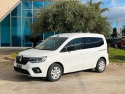 Bianco Nuova 2025 Renault Kangoo Equilibre Station wagon | 24.900 € (Buon prezzo)
