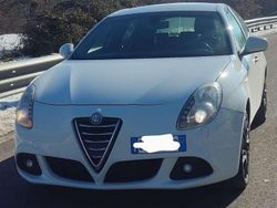 Usata 2011 Alfa Romeo Giulietta Exclusive Tre volumi | 7999 € (Molto cara)