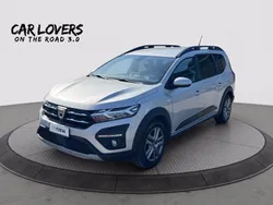 Grigio chiaro Usata 2022 Dacia Jogger Comfort | 14.993 € (Buon prezzo)