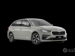 Grigio acciaio Nuova 2025 Skoda Scala Selection Due volumi | 21.900 € (Buon prezzo)