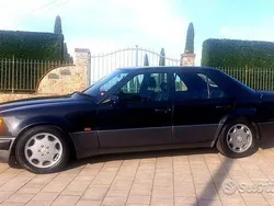 Nero Usata 1992 Mercedes E500 Tre volumi | 54.000 €
