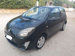 Nero Usata 2009 Renault Clio II Due volumi | 2200 €