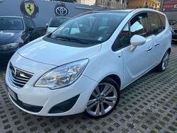 Bianco Usata 2010 Opel Meriva Cosmo Monovolume | 4350 € (Buon prezzo)