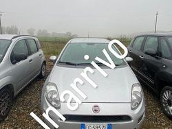 Grigio Usata 2017 Fiat Punto Street Due volumi | 7800 € (Cara)