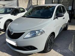 Grigio Usata 2019 Lancia Ypsilon Silver Due volumi | 8990 € (Buon prezzo)
