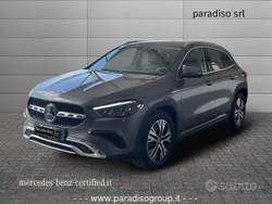 Grigio Usata 2024 Mercedes 180 Advanced Plus Tre volumi | 36.900 € (Buon prezzo)