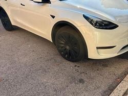 Usata 2023 Tesla Model Y SUV | 36.900 € (Ottimo prezzo)