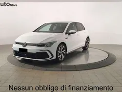 Bianco Usata 2023 VW Golf VIII R-line Tre volumi | 27.950 € (Buon prezzo)