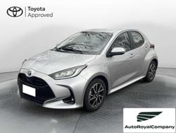 Argento Usata 2023 Toyota Yaris Hybrid Trend Tre volumi | 19.200 € (Buon prezzo)