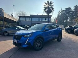 Blu/azzurro Usata 2021 Peugeot 2008 Active SUV | 15.890 € (Buon prezzo)