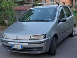 Grigio Usata 2001 Fiat Punto Tre volumi | 1400 € (Cara)