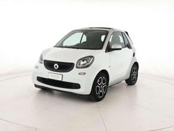 Grigio metallizzato chiaro Usata 2019 Smart ForTwo Cabrio Prime Cabrio | 15.900 € (Ottimo prezzo)