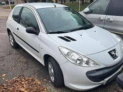 Bianco Usata 2010 Peugeot 206 Due volumi | 2600 € (Buon prezzo)