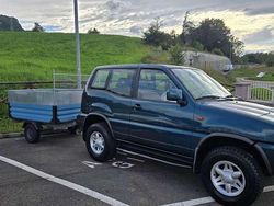 Grey metalizzato stup no rugg Usata 1996 Nissan Terrano SUV | 9999 € (Buon prezzo)