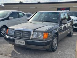 Grigio Usata 1990 Mercedes E200 Tre volumi | 9999 €