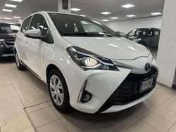 Bianco Usata 2019 Toyota Yaris Business Edition Tre volumi | 11.000 € (Buon prezzo)