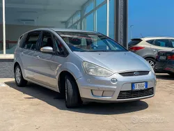 Argento Usata 2013 Ford S-MAX Titanium Monovolume | 7660 € (Super prezzo)