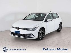 Bianco Usata 2022 VW Golf VIII Life Tre volumi | 18.300 € (Buon prezzo)