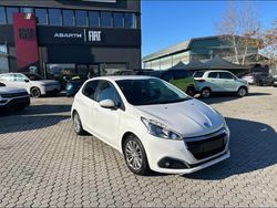 Argento Usata 2018 Peugeot 208 Allure Due volumi | 10.800 € (Buon prezzo)