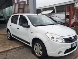 Usata 2011 Dacia Sandero Ambiance Due volumi | 3300 € (Ottimo prezzo)