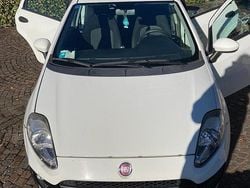 Bianco Usata 2012 Fiat Punto Due volumi | 1550 €