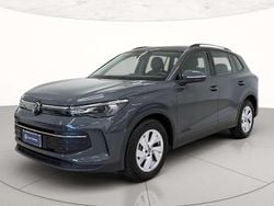Dolphin grey metallizzato Usata 2024 VW Tiguan Life SUV | 33.900 € (Buon prezzo)
