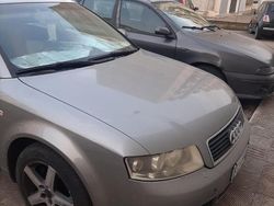 Grigio Usata 2004 Audi A4 Station wagon | 650 € (Super prezzo)