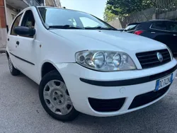 Bianco Usata 2006 Fiat Punto Active Due volumi | 1499 € (Buon prezzo)