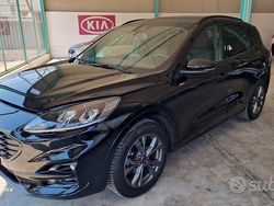 Nero Usata 2024 Ford Kuga ST-Line SUV | 27.500 € (Buon prezzo)