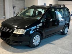 Usata 2004 VW Touran Monovolume | 2200 € (Cara)