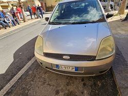 Grigio Usata 2004 Ford Fiesta Due volumi | 1500 € (Cara)