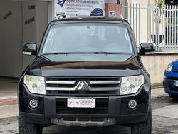 Nero Usata 2007 Mitsubishi Pajero Instyle SUV | 14.900 € (Ottimo prezzo)