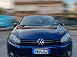 Blu Usata 2012 VW Golf VII Highline Tre volumi | 6999 € (Buon prezzo)