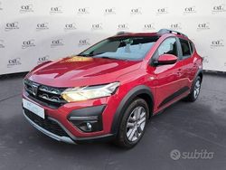 Rosso Usata 2022 Dacia Sandero Comfort Tre volumi | 14.300 € (Buon prezzo)