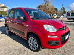 Rosso Usata 2016 Fiat Panda Due volumi | 5900 € (Buon prezzo)