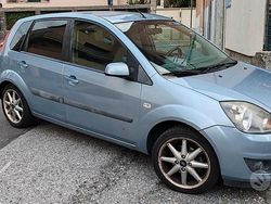 Usata 2007 Ford Fiesta Due volumi | 1500 € (Ottimo prezzo)