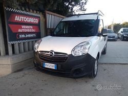 Bianco Usata 2018 Opel Combo Monovolume | 8900 € (Molto cara)