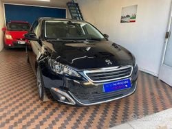Nero Usata 2017 Peugeot 308 Allure Tre volumi | 9990 € (Buon prezzo)
