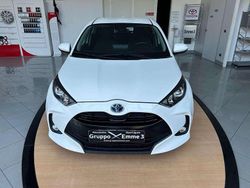 Bianco Usata 2023 Toyota Yaris Hybrid Active Tre volumi | 15.800 € (Super prezzo)