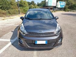 Grigio Usata 2016 Kia Rio Active Tre volumi | 6500 € (Buon prezzo)