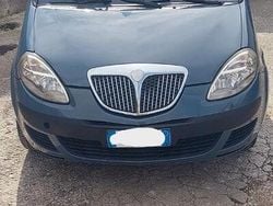 Usata 2006 Lancia Musa Monovolume | 2200 € (Molto cara)