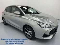 Cosmic silver Nuova 2025 MG MG3 Luxury Due volumi | 18.900 € (Ottimo prezzo)