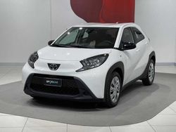 Blu/azzurro Usata 2022 Toyota Aygo X Active SUV | 14.700 € (Buon prezzo)