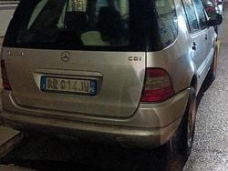 Usata 2001 Mercedes ML270 SUV | 1900 €