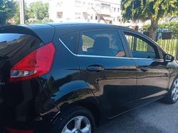 Nero Usata 2010 Ford Fiesta Due volumi | 6000 € (Molto cara)
