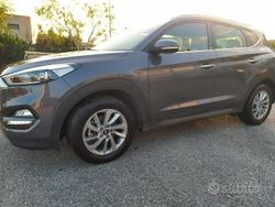 Grigio Usata 2015 Hyundai Tucson Xpossible SUV | 11.990 € (Buon prezzo)