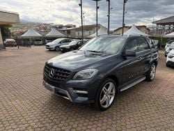 Blu Usata 2012 Mercedes ML350 Premium SUV | 15.900 € (Cara)