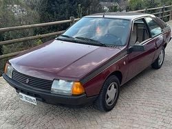 Rosso Usata 1981 Renault Fuego Coupé | 1500 €