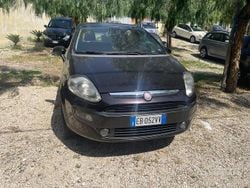 Nero Usata 2010 Fiat Punto Evo Active Due volumi | 2300 € (Buon prezzo)